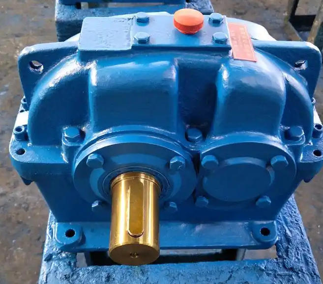 Calculation method of vibration frequency of ZDY100-5.6-1 gear reducer