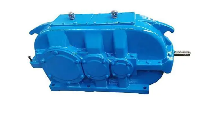 How to avoid damage to parts when cleaning DCY250-31.5-4 gear reducer