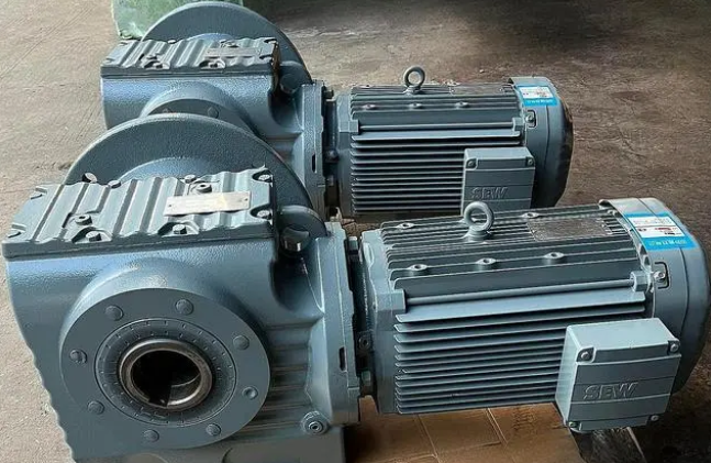 How to check the wear of the tooth surface of the WPS80-50-A worm gear reducer