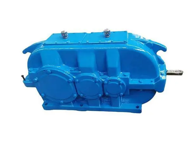What are the effects of temperature change on the lubrication effect of ZQ650-25-2S soft-tooth surface gear reducer