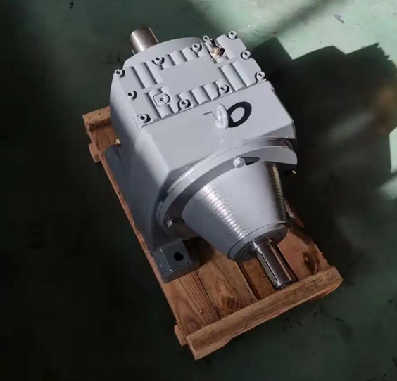 What is the torque of the GRF67-Y2.2-4P-19.2-M4 reducer with DJ45 rack?