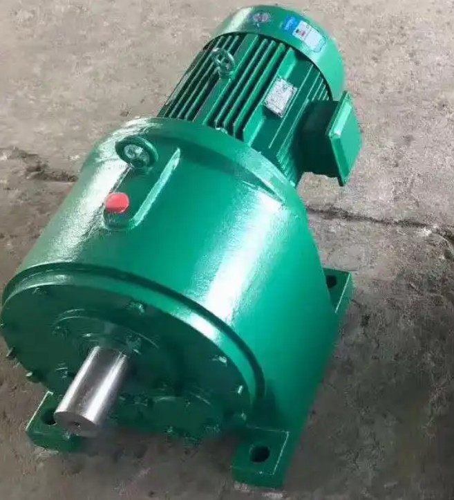 What impact does installing a soundproof cover have on the heat dissipation of the TY160-31.5-15 reducer?